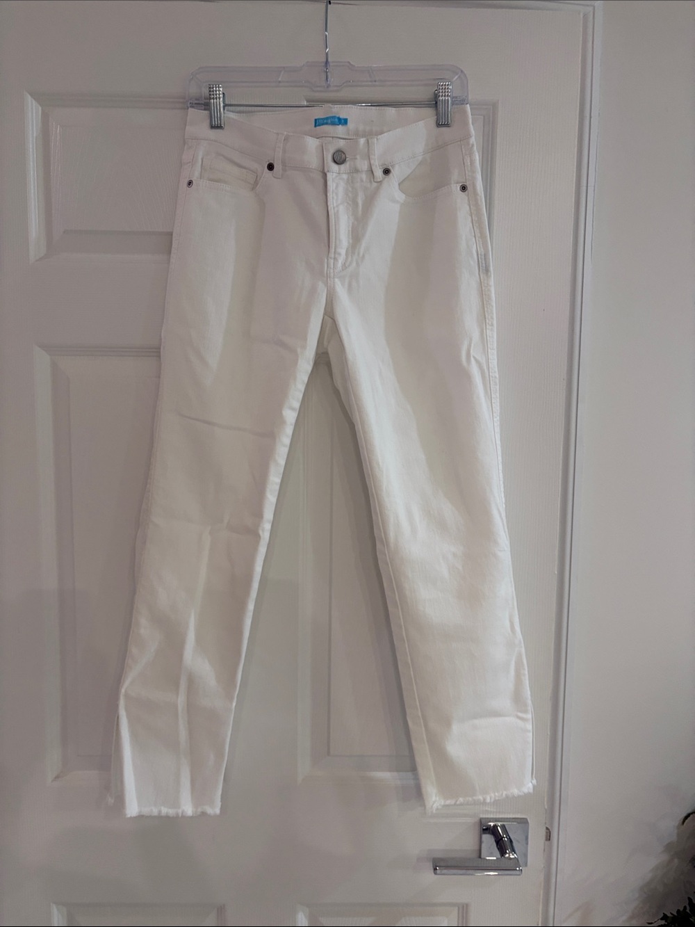 Women's White Cropped Slim Jeans - J McLaughlin